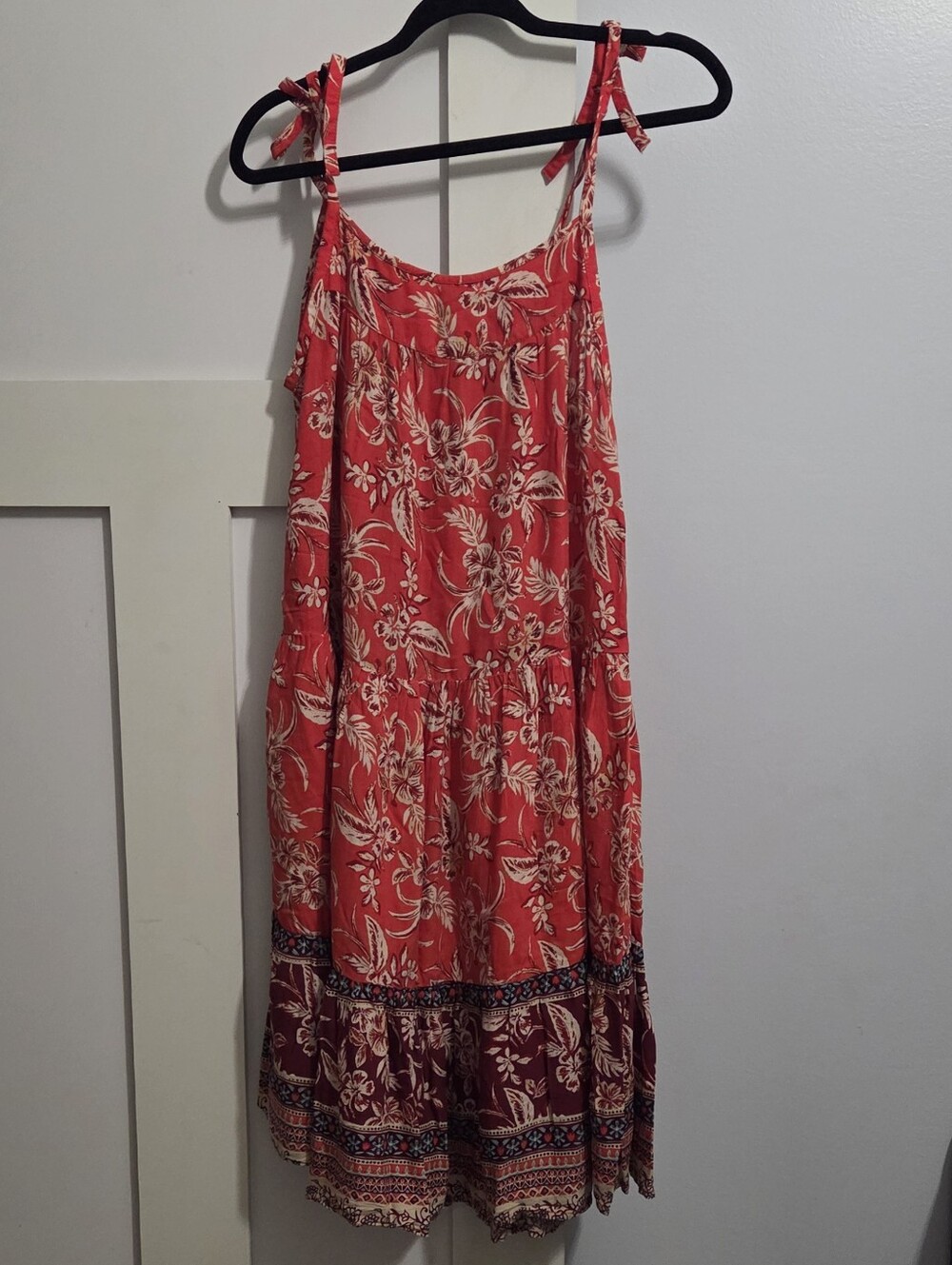 beachlunchlounge Red and Cream Floral Sundress